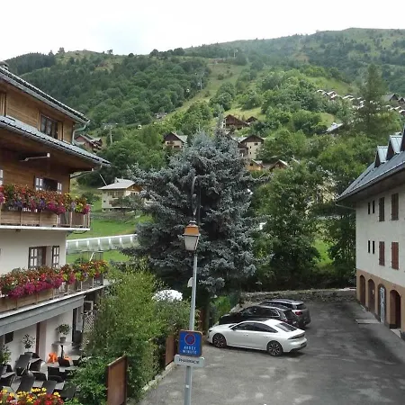 4 Pers, Balcon, Centre Valloire, Proche Telecabine, Commerces Et Loisirs - Fr-1-263-38 Valloire